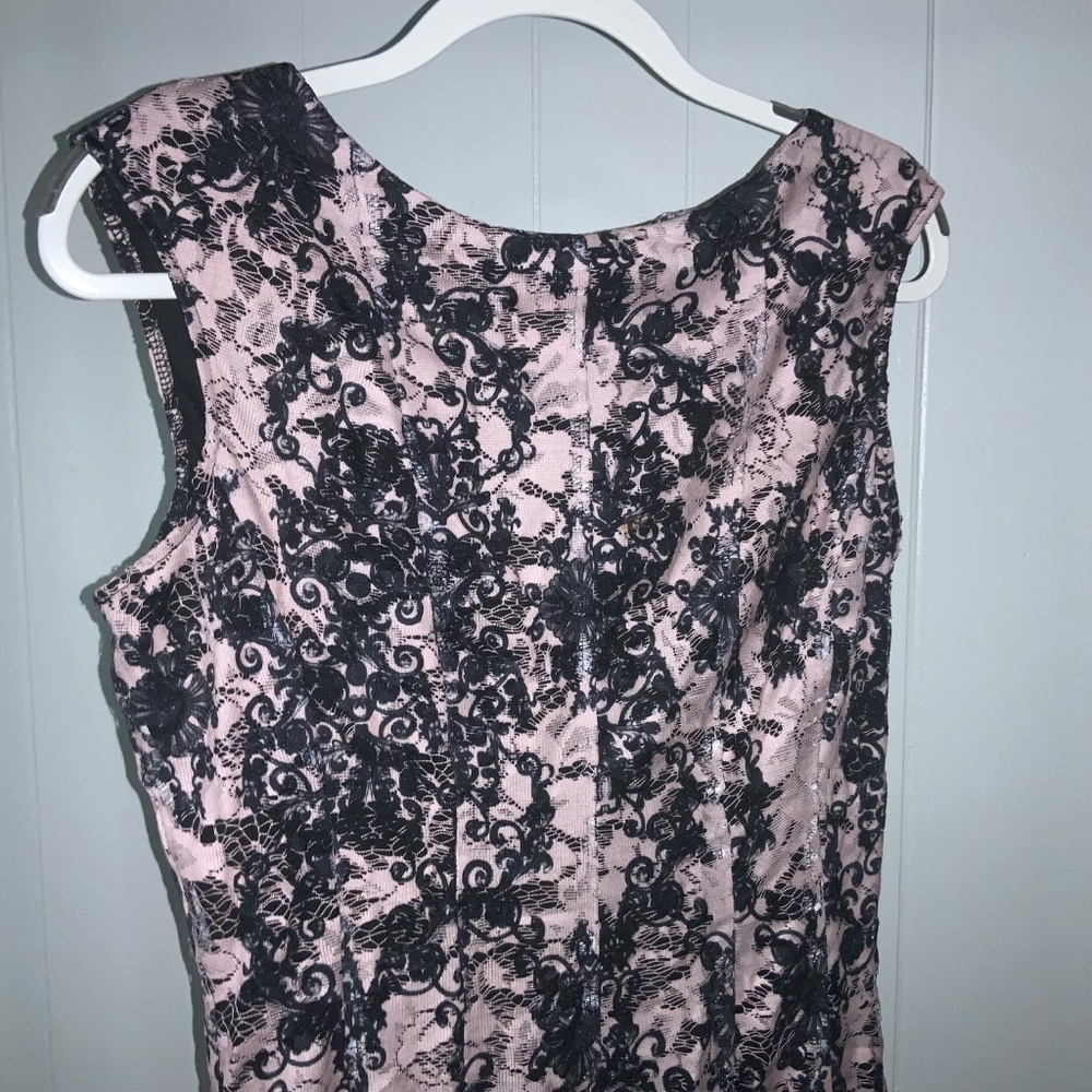 Gabby Skye fit & flare lace overlay dress Sz 12 sleeveless - Picture 3 of 10